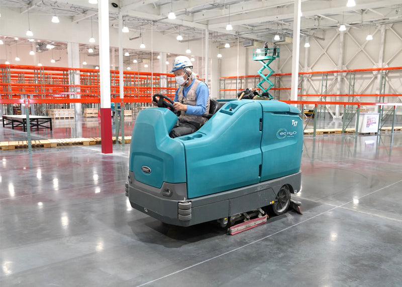 [新品]搭乗式スクラバー T17・ディスクヘッド（テナントカンパニー社製）